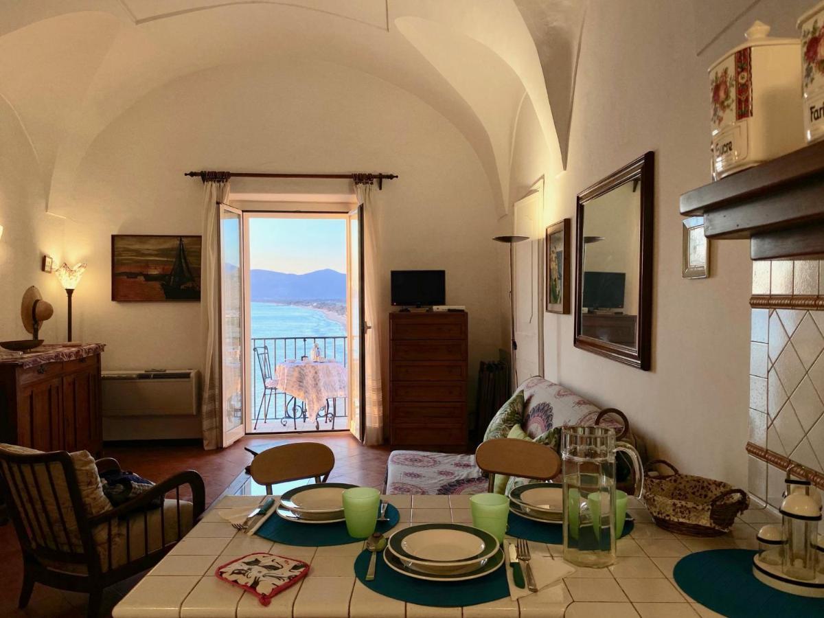 Holidaycasa Romano - Vacanza Nel Cuore Di Sperlonga Ngoại thất bức ảnh