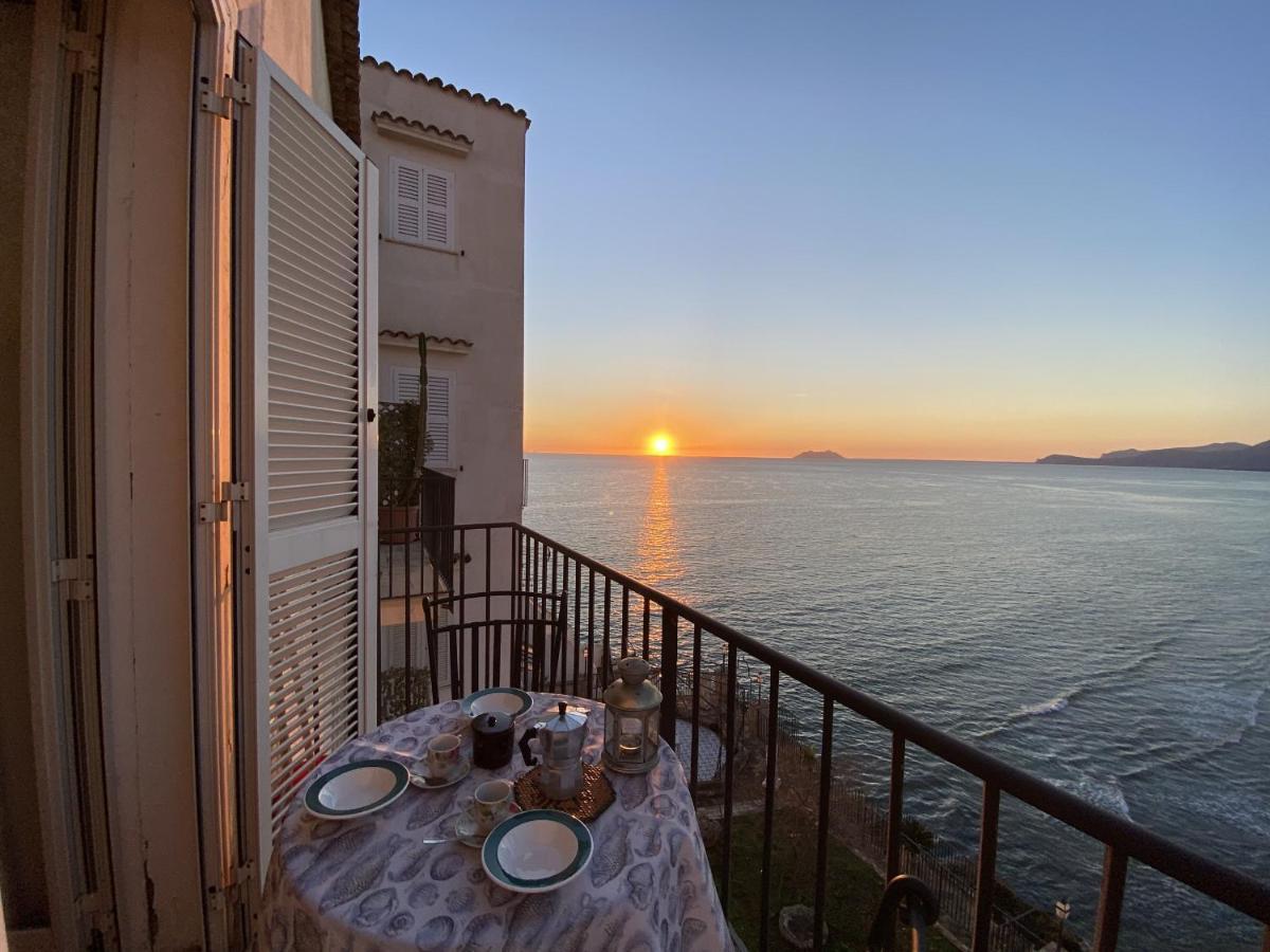Holidaycasa Romano - Vacanza Nel Cuore Di Sperlonga Ngoại thất bức ảnh