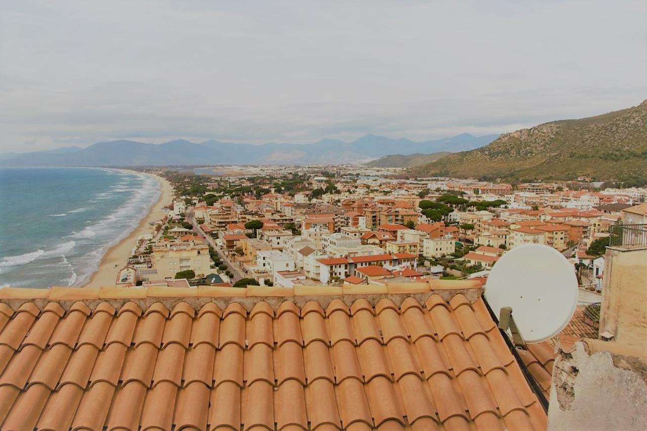 Holidaycasa Romano - Vacanza Nel Cuore Di Sperlonga Ngoại thất bức ảnh