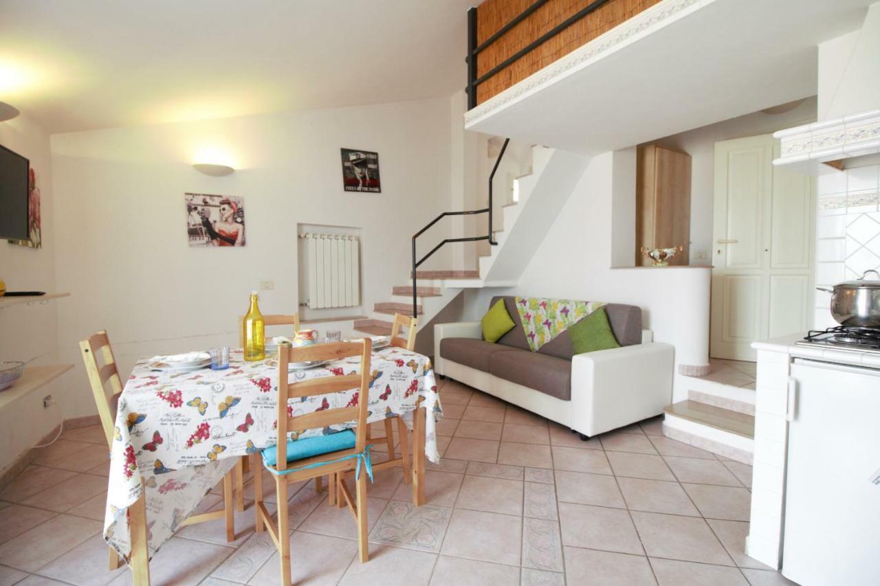 Holidaycasa Romano - Vacanza Nel Cuore Di Sperlonga Ngoại thất bức ảnh