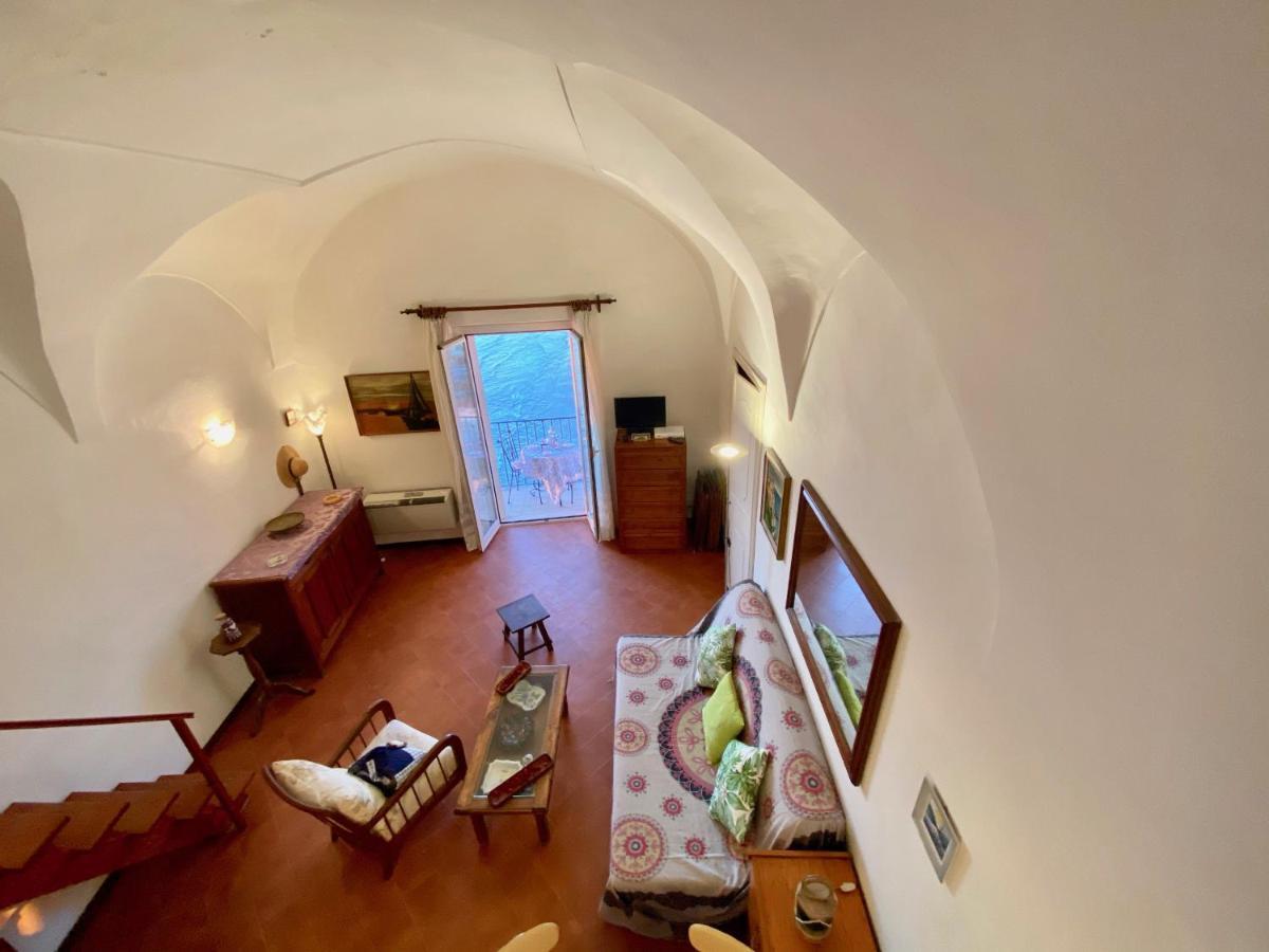 Holidaycasa Romano - Vacanza Nel Cuore Di Sperlonga Ngoại thất bức ảnh